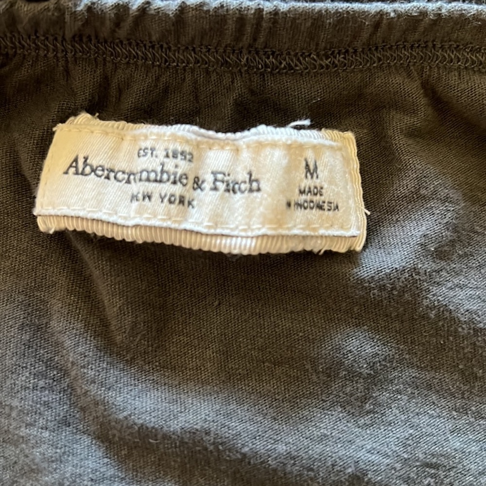 Abercrombie & Fitch ruffled tube top. - Picture 5 of 7